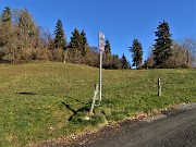 63 Seguendo tratto del percorso 'Giro del Monte Castello'